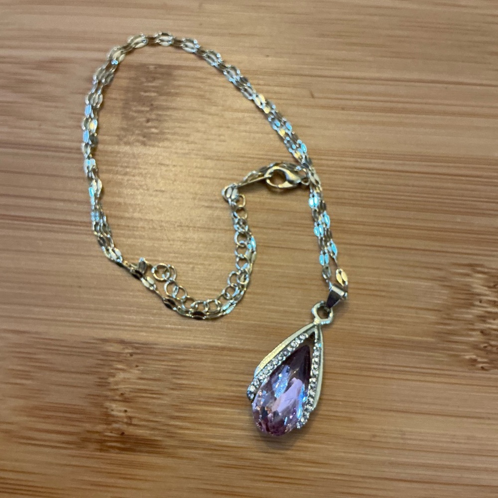 Elegant Golden and Purple Teardrop Pendant Necklace 20”